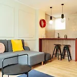 Classy - Old Town Apartment Bucharest