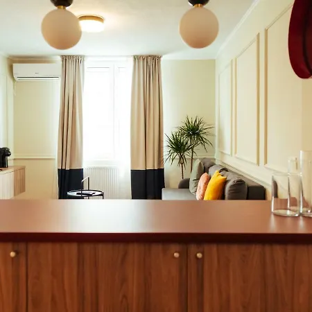 Classy - Old Town Apartament *
